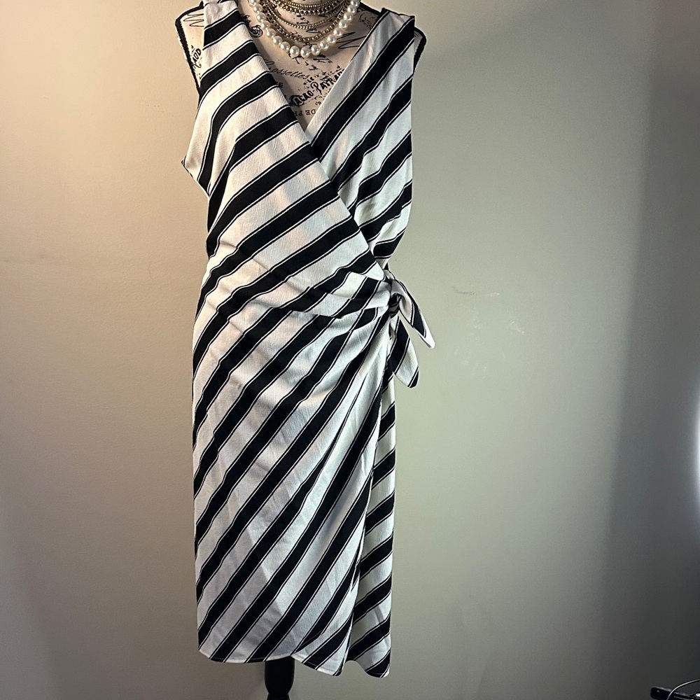 H&M Black and White Asymmetrical Dress
